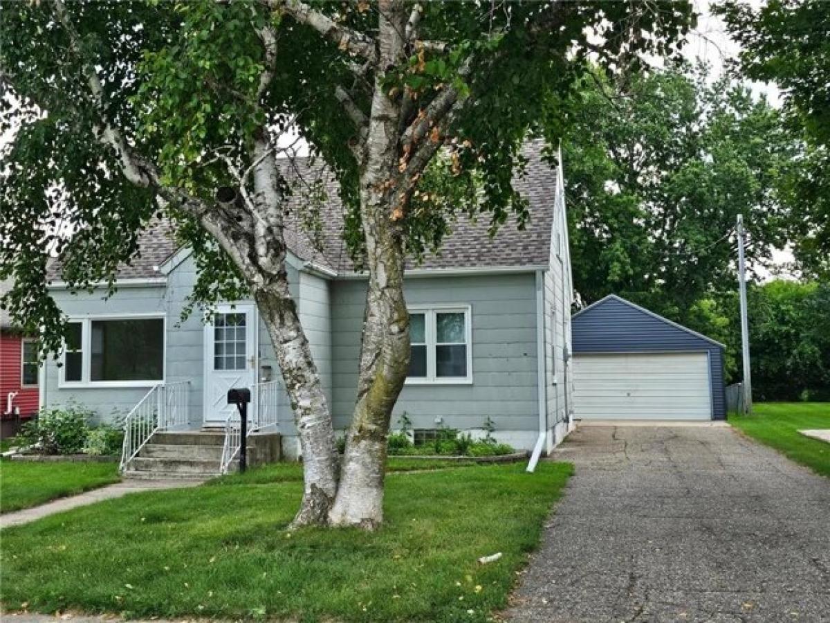 Picture of Home For Sale in Jackson, Minnesota, United States