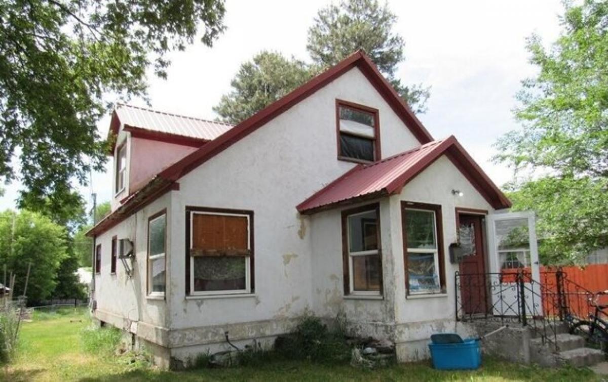 Picture of Home For Sale in Lakeview, Oregon, United States