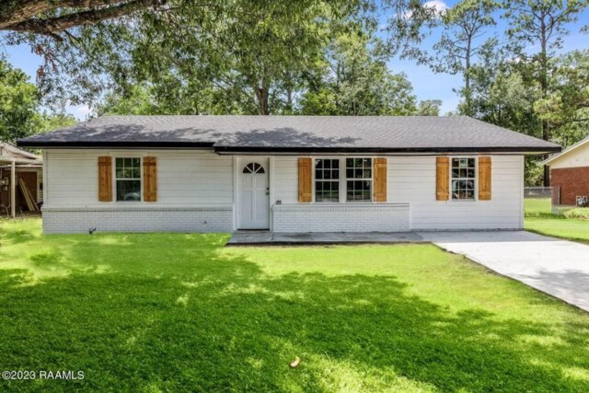 Picture of Home For Sale in Crowley, Louisiana, United States