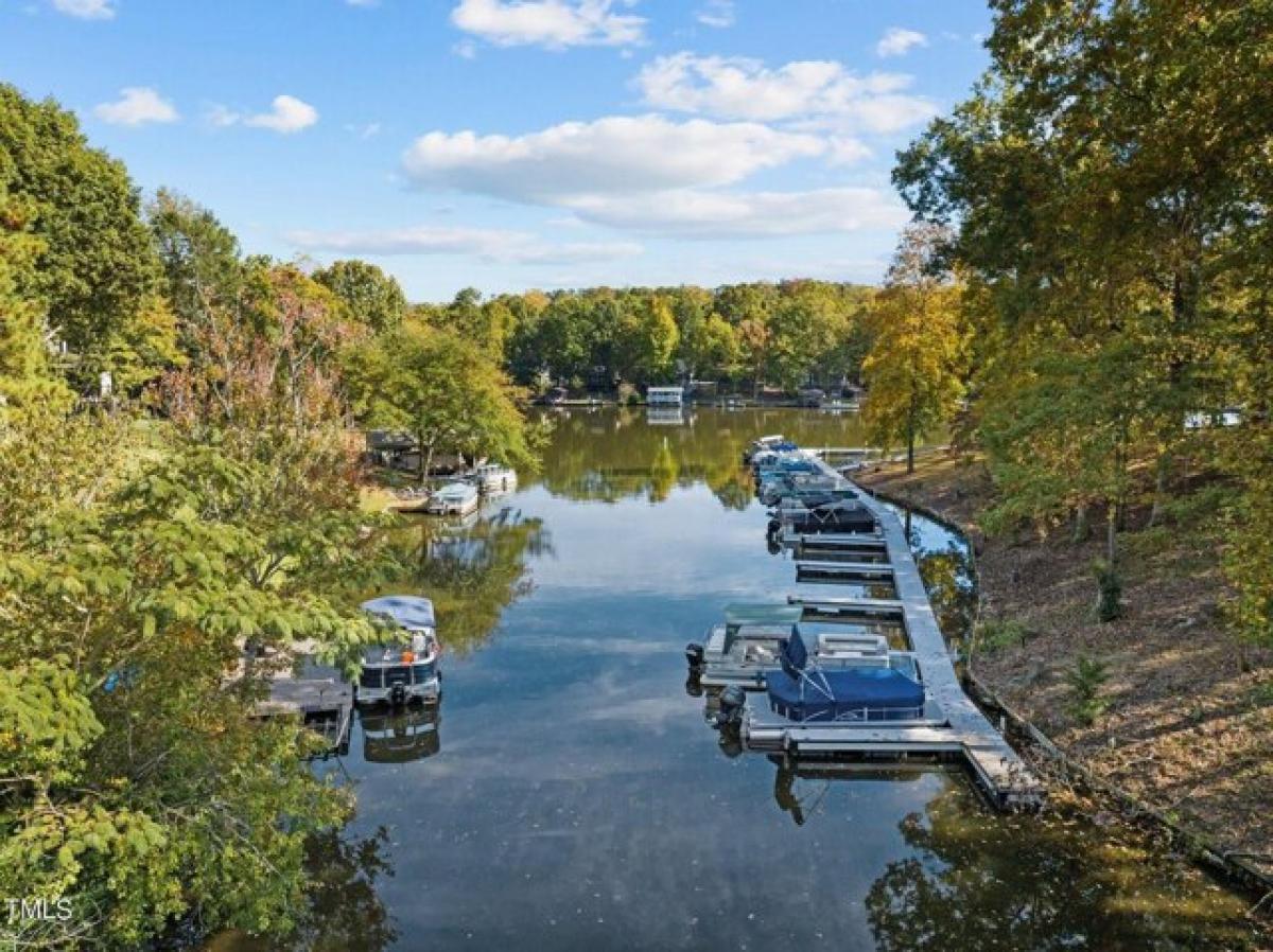 Picture of Residential Land For Sale in Louisburg, North Carolina, United States