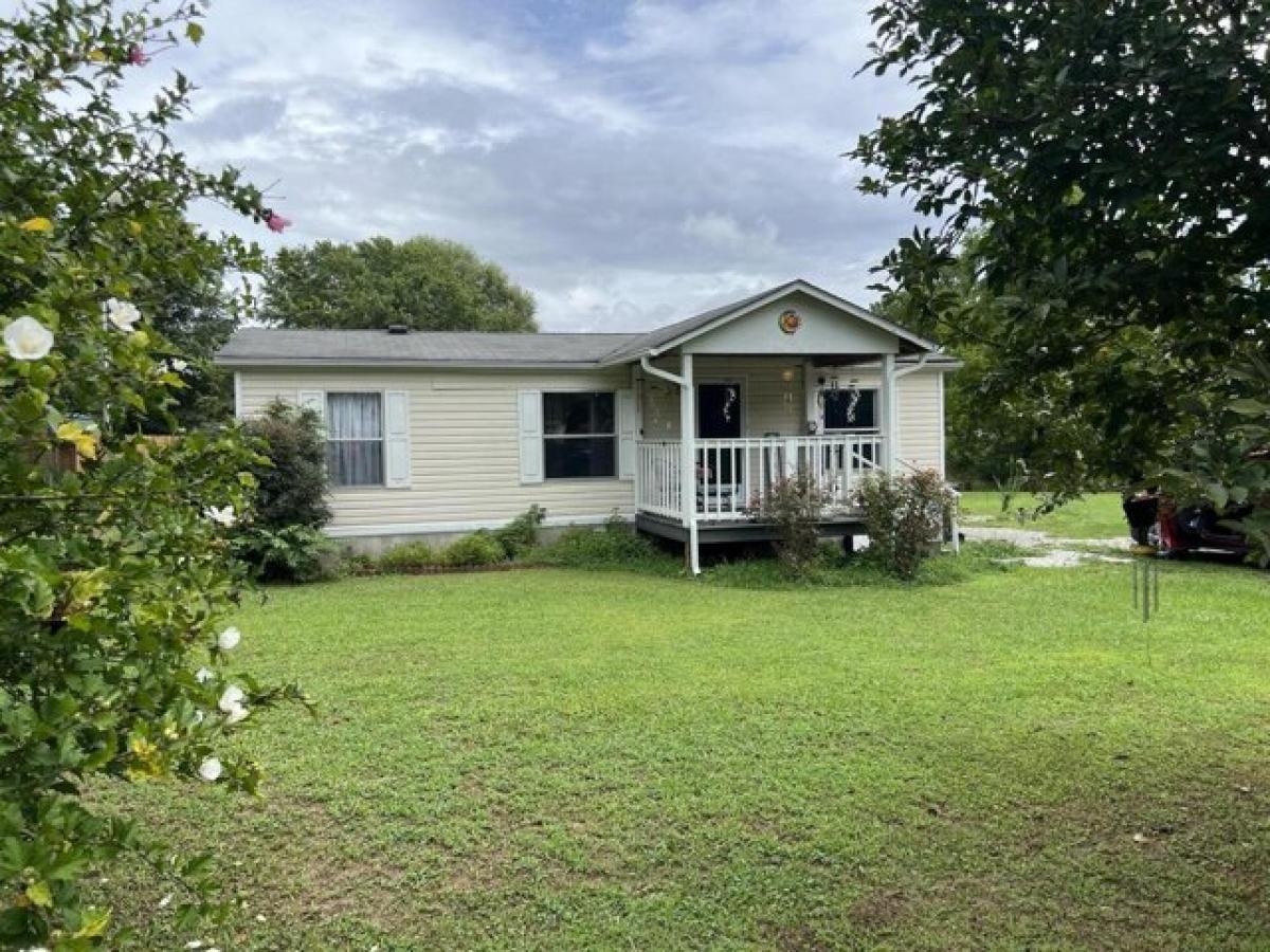 Picture of Home For Sale in Jasper, Tennessee, United States