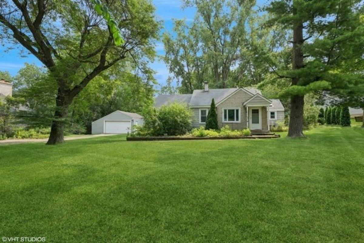 Picture of Home For Sale in Barrington, Illinois, United States