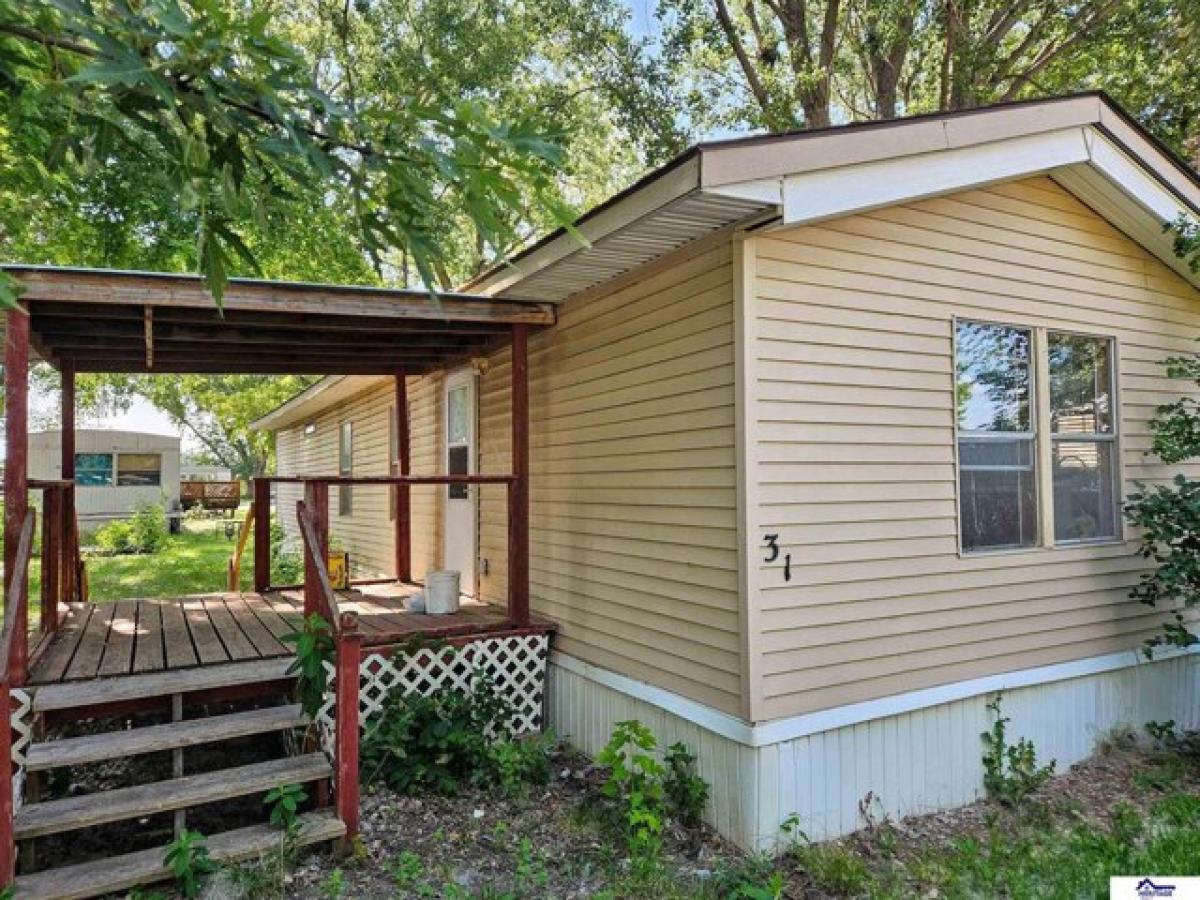 Picture of Home For Sale in York, Nebraska, United States