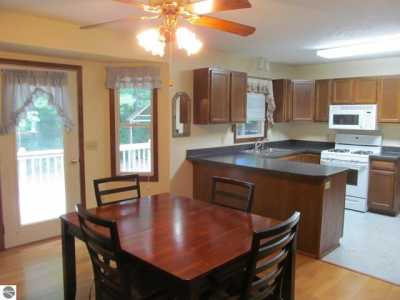 Home For Sale in Cadillac, Michigan