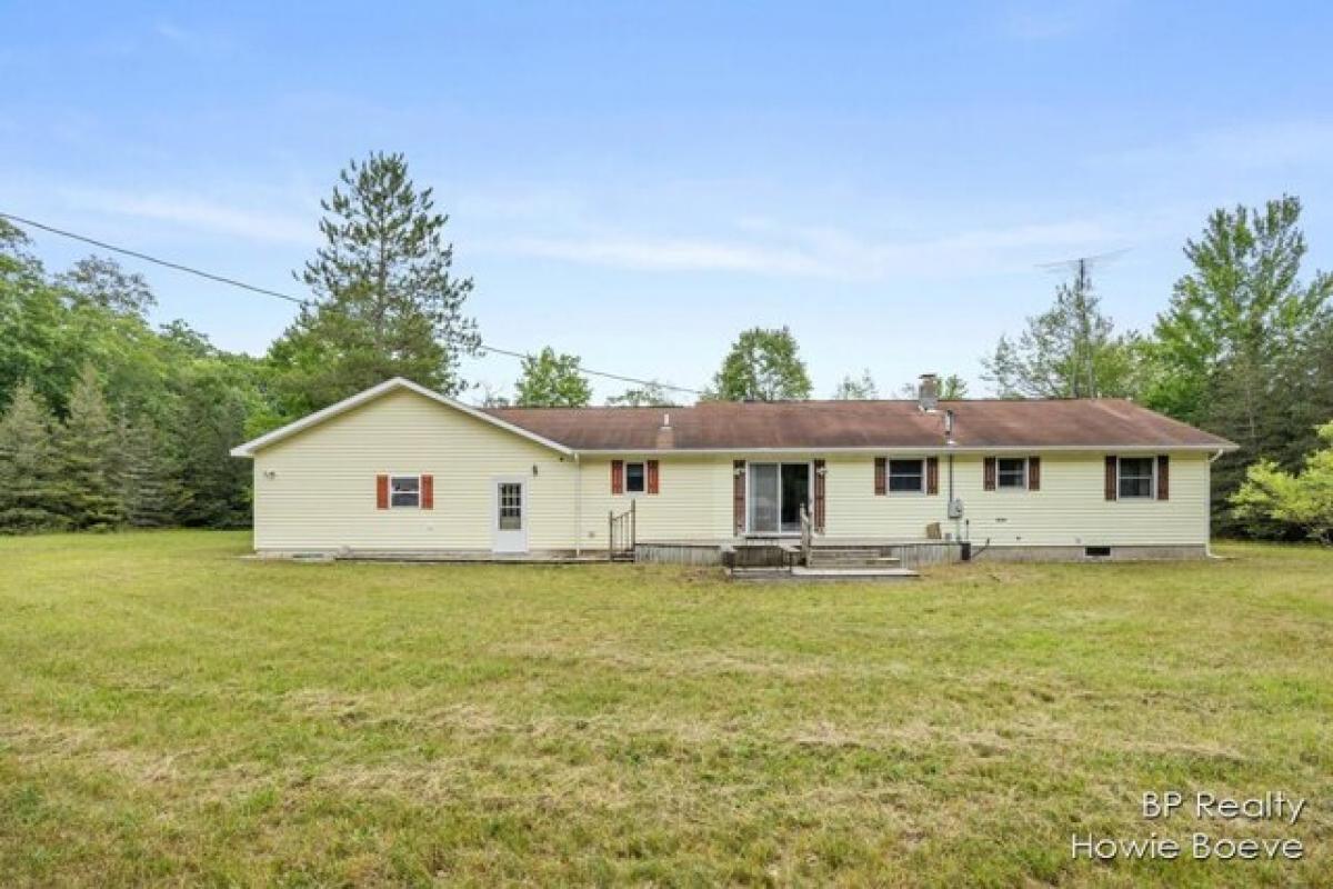 Picture of Home For Sale in Brethren, Michigan, United States