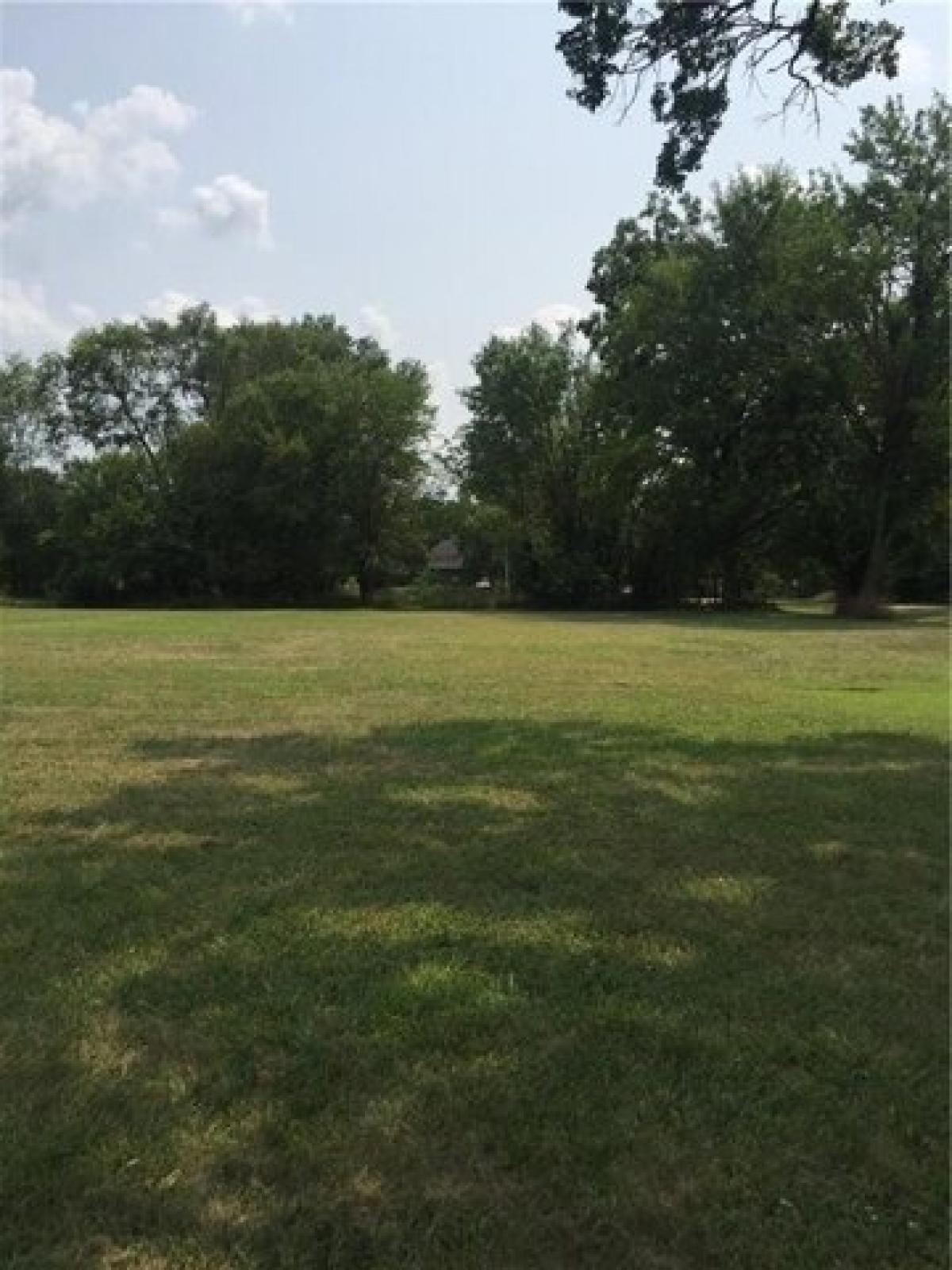 Picture of Residential Land For Sale in Kincaid, Kansas, United States