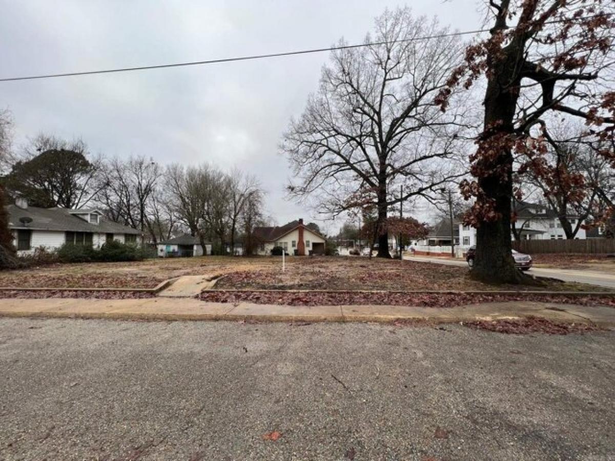 Picture of Residential Land For Sale in Jonesboro, Arkansas, United States