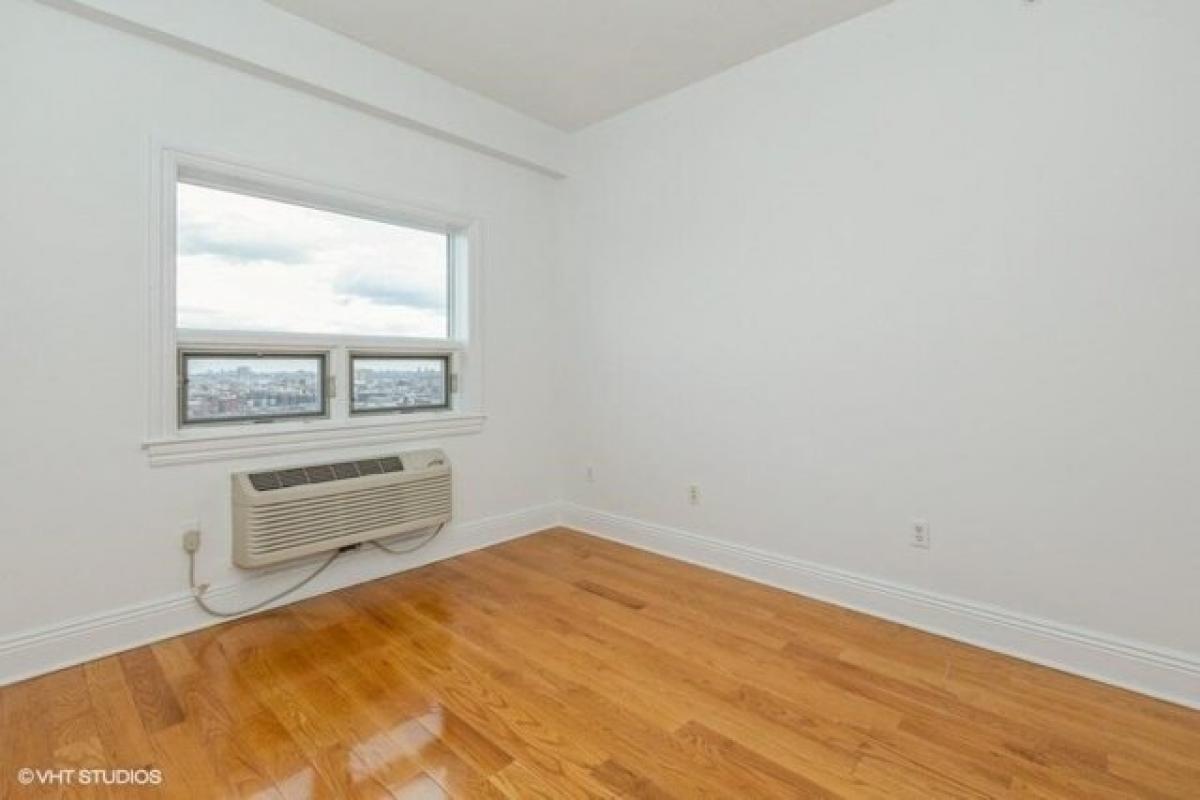 Picture of Home For Rent in Union City, New Jersey, United States