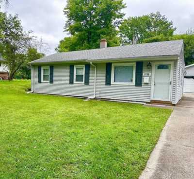 Home For Sale in Hobart, Indiana