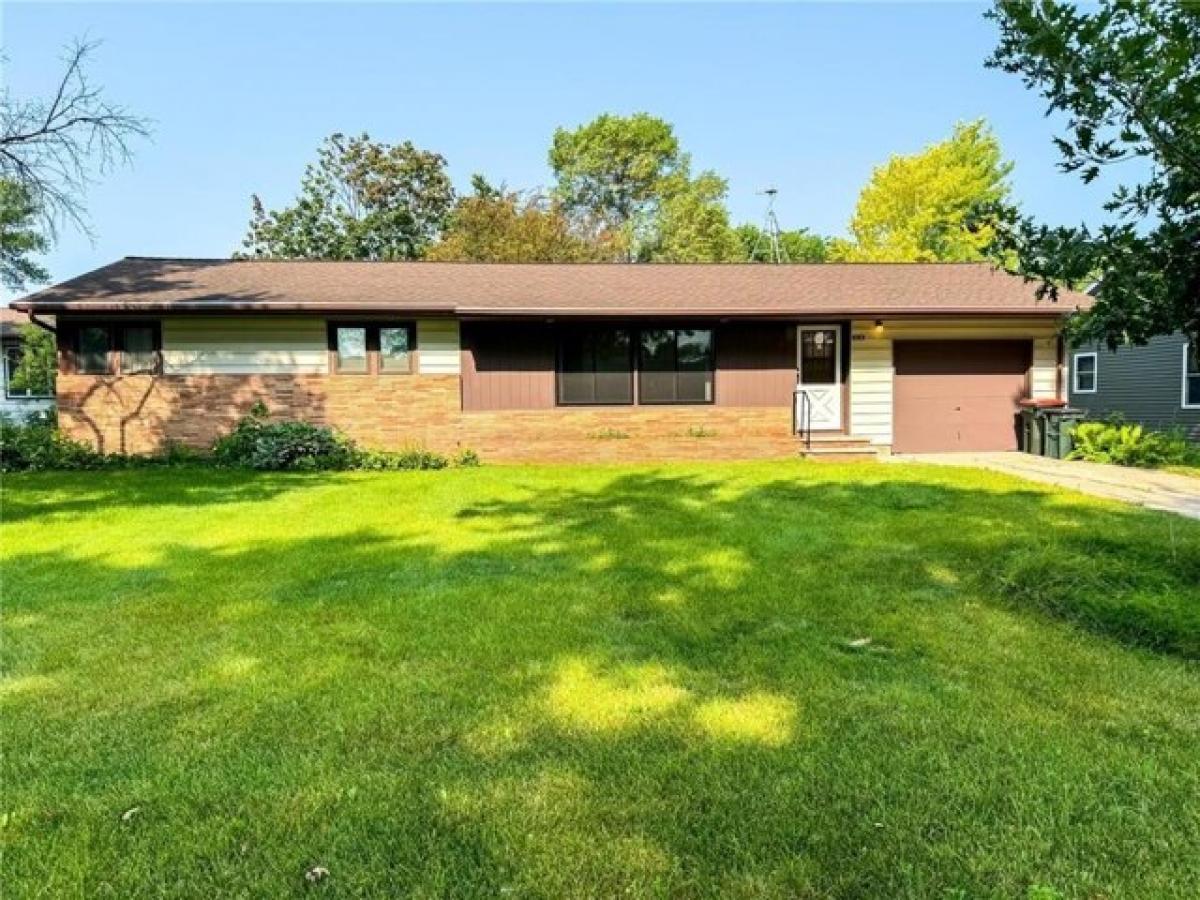 Picture of Home For Sale in Gaylord, Minnesota, United States