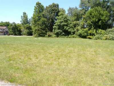 Residential Land For Sale in Romulus, Michigan