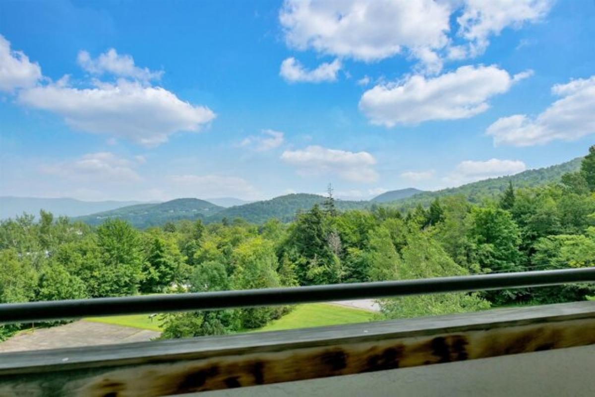 Picture of Home For Sale in Warren, Vermont, United States