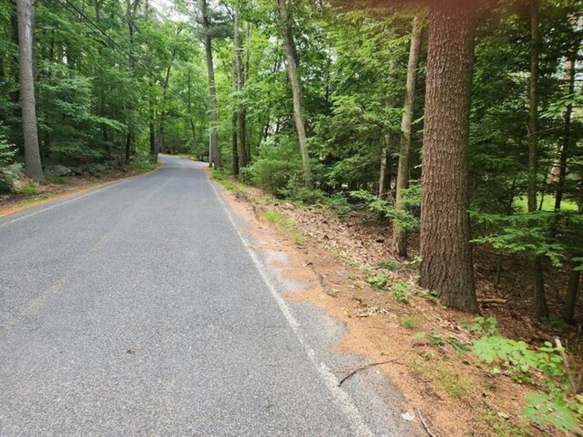 Picture of Residential Land For Sale in Sherborn, Massachusetts, United States