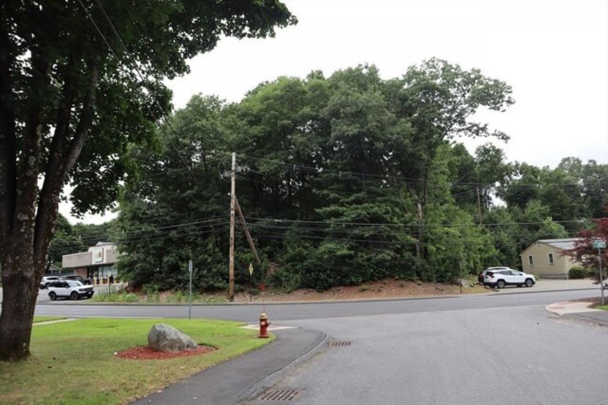 Picture of Residential Land For Sale in Hudson, Massachusetts, United States