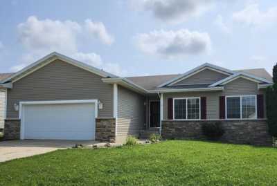 Home For Sale in Cedar Falls, Iowa