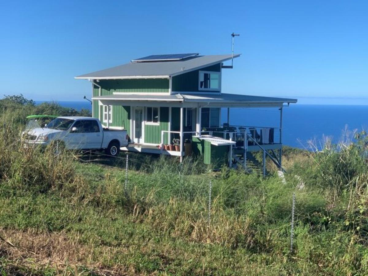 Picture of Home For Sale in Captain Cook, Hawaii, United States