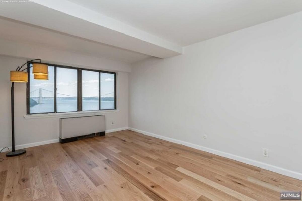 Picture of Home For Rent in Edgewater, New Jersey, United States