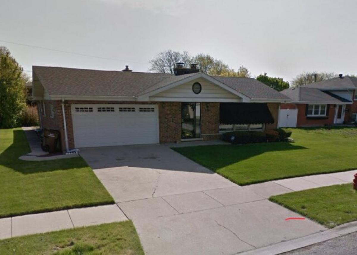 Picture of Home For Sale in South Holland, Illinois, United States