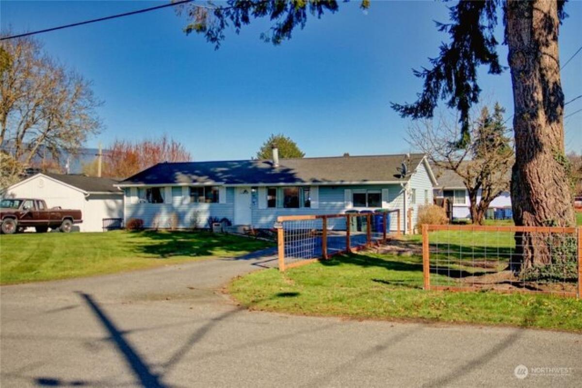 Picture of Home For Sale in Sedro Woolley, Washington, United States