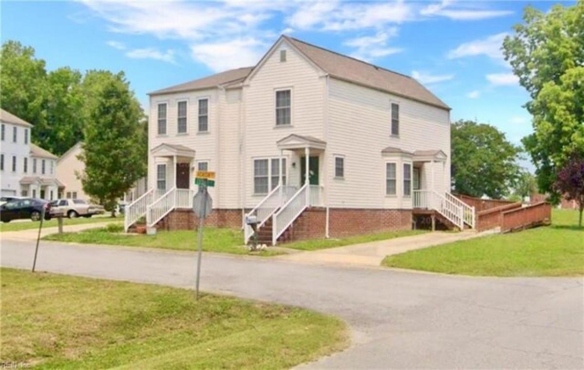 Picture of Home For Sale in Smithfield, Virginia, United States