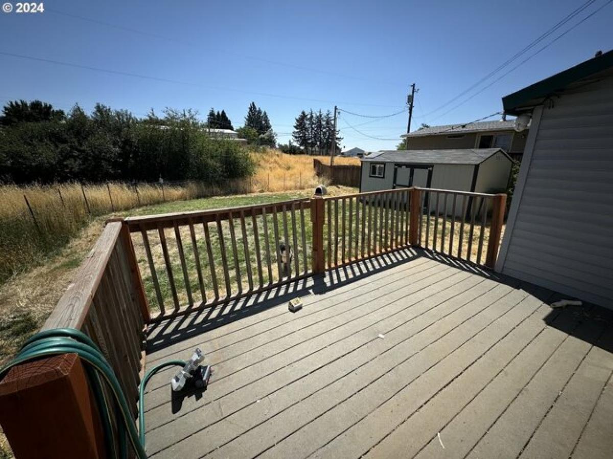 Picture of Home For Sale in Goldendale, Washington, United States