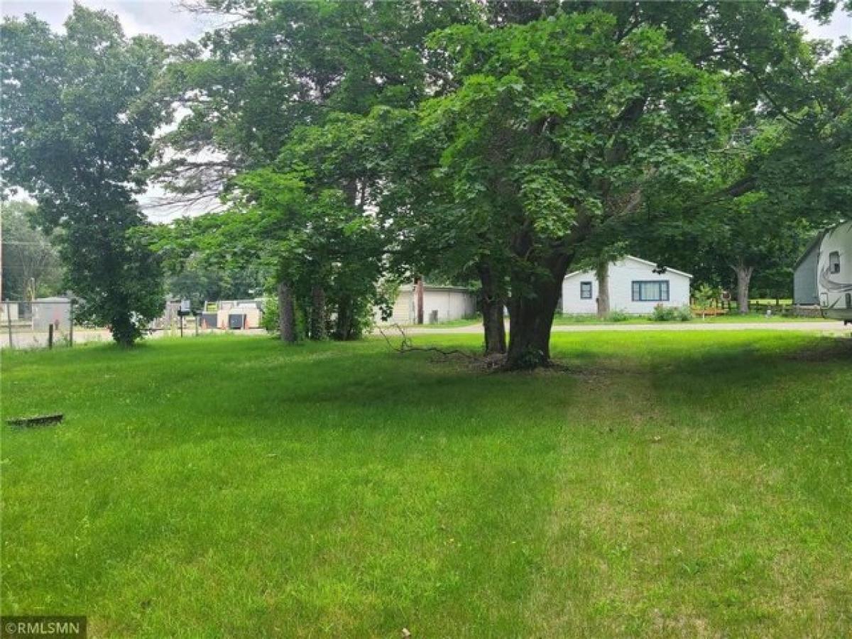 Picture of Residential Land For Sale in Annandale, Minnesota, United States