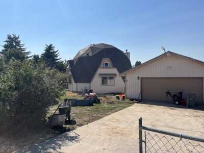 Home For Sale in Chiloquin, Oregon