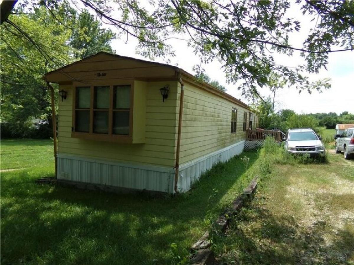 Picture of Home For Sale in Lawson, Missouri, United States