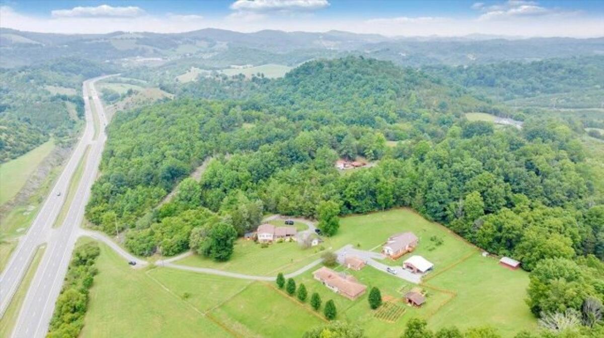 Picture of Residential Land For Sale in Cedar Bluff, Virginia, United States