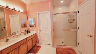 Home For Sale in Vernon Hills, Illinois