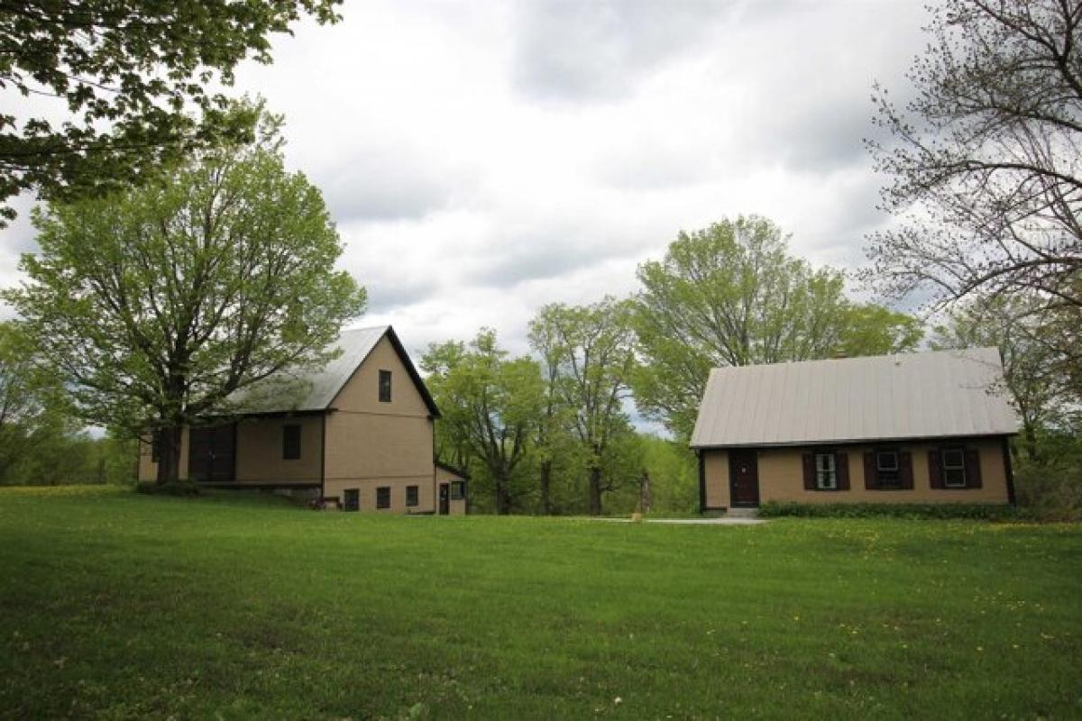 Picture of Home For Sale in Williamstown, Vermont, United States