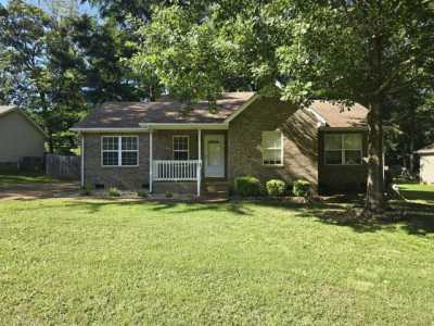 Home For Sale in Chapel Hill, Tennessee