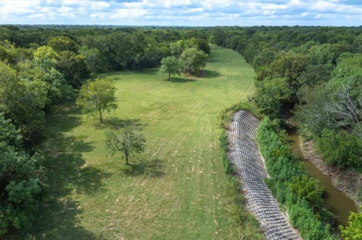 Picture of Residential Land For Sale in Kaufman, Texas, United States