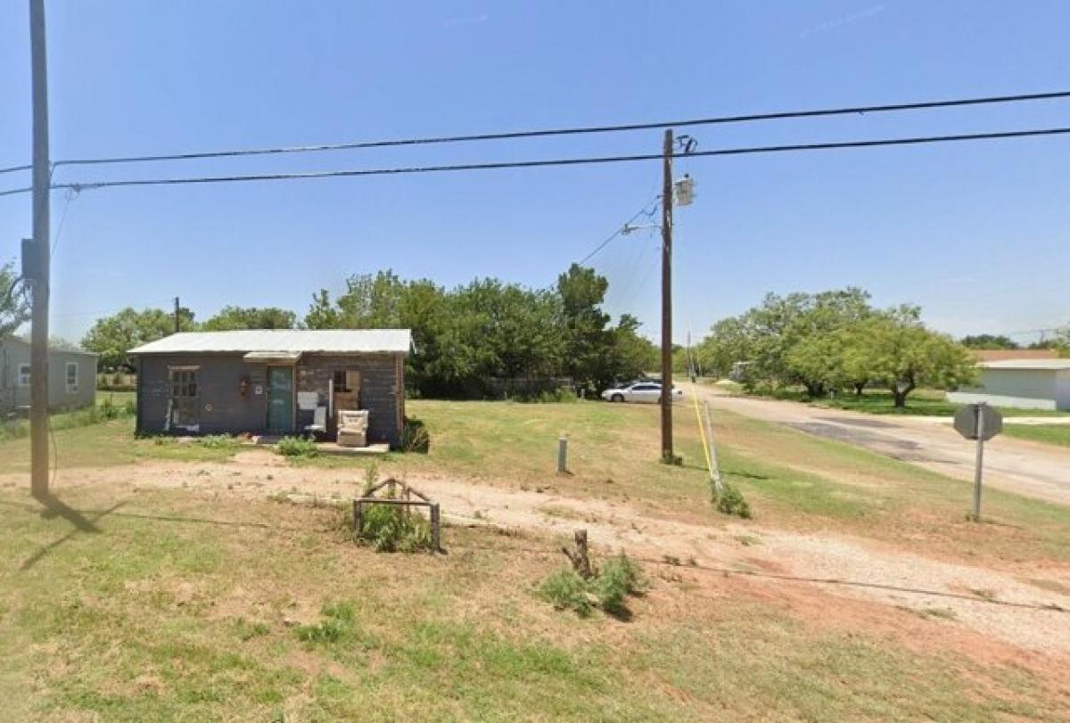 Picture of Home For Sale in Tye, Texas, United States