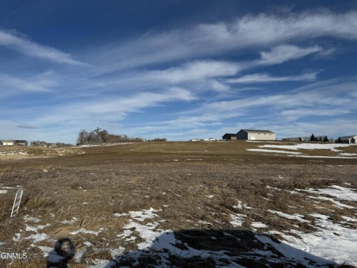 Picture of Residential Land For Sale in Bismarck, North Dakota, United States