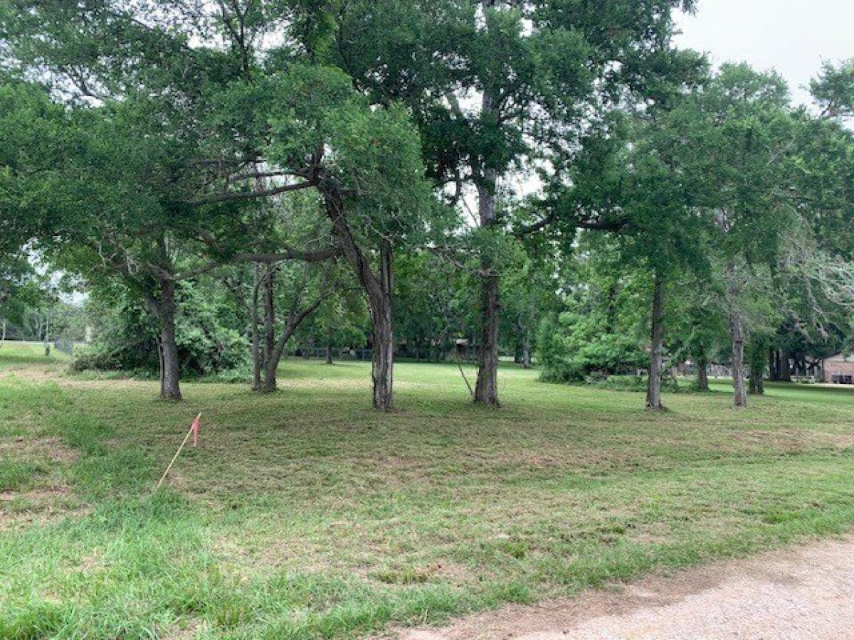 Picture of Residential Land For Sale in Matagorda, Texas, United States