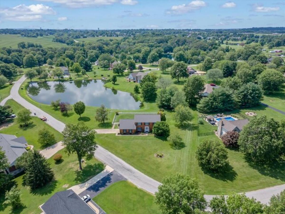 Picture of Home For Sale in Waterloo, Illinois, United States