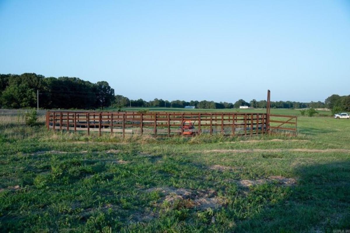 Picture of Home For Sale in Imboden, Arkansas, United States