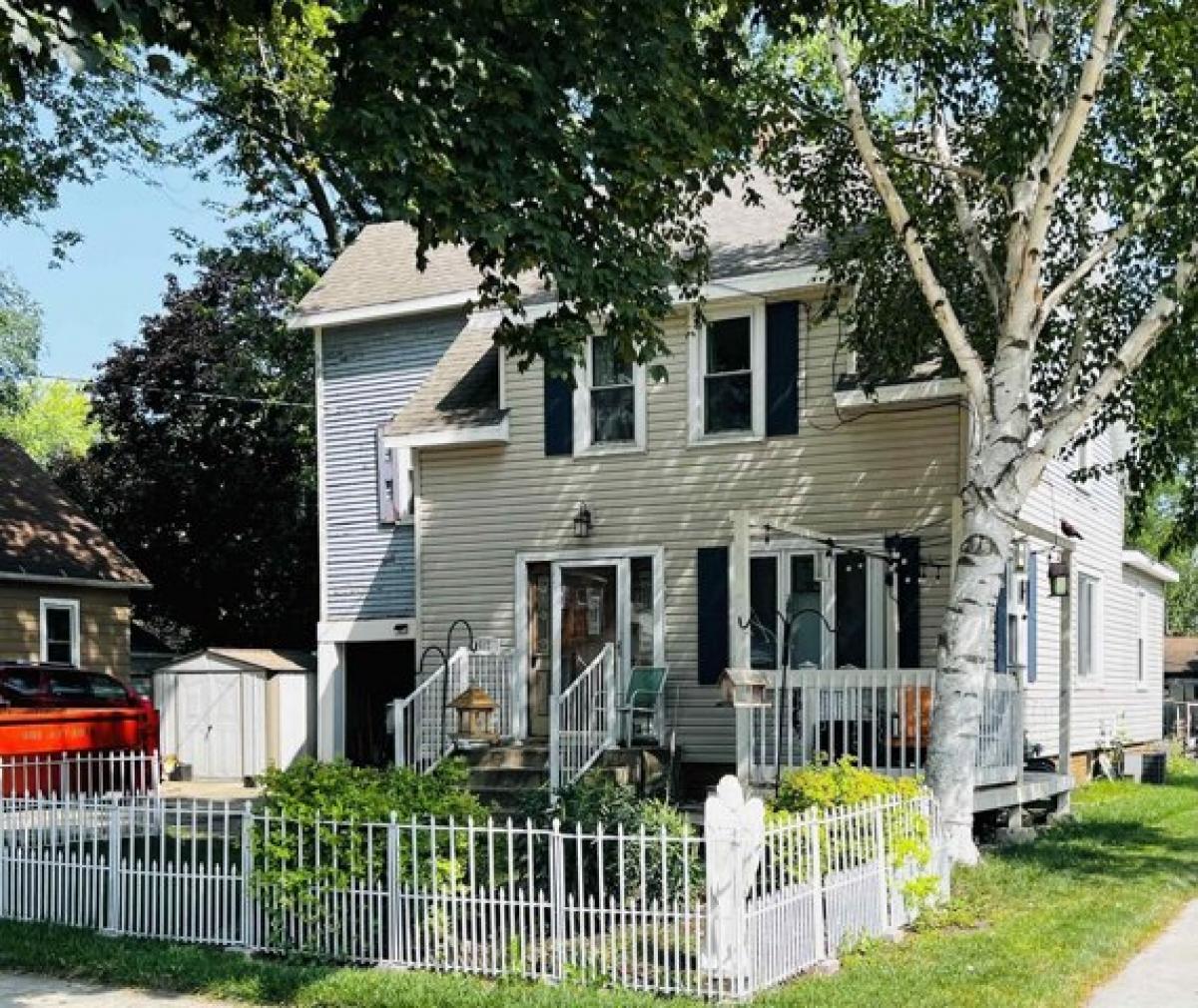 Picture of Home For Sale in Beaver Dam, Wisconsin, United States