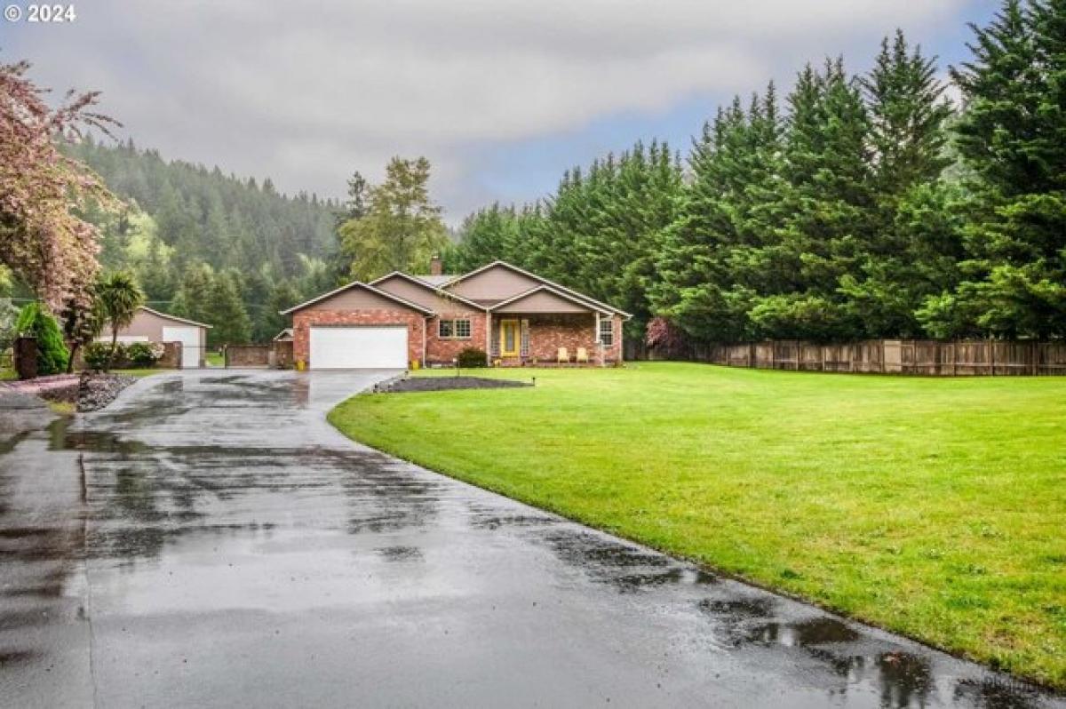 Picture of Home For Sale in Walterville, Oregon, United States