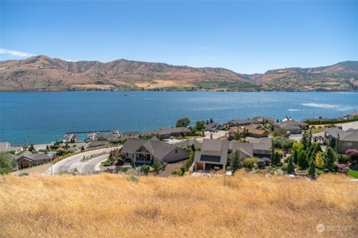 Picture of Residential Land For Sale in Chelan, Washington, United States