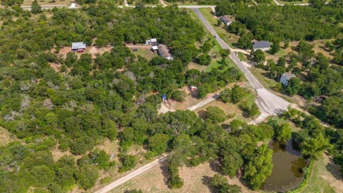 Picture of Residential Land For Sale in Elgin, Texas, United States