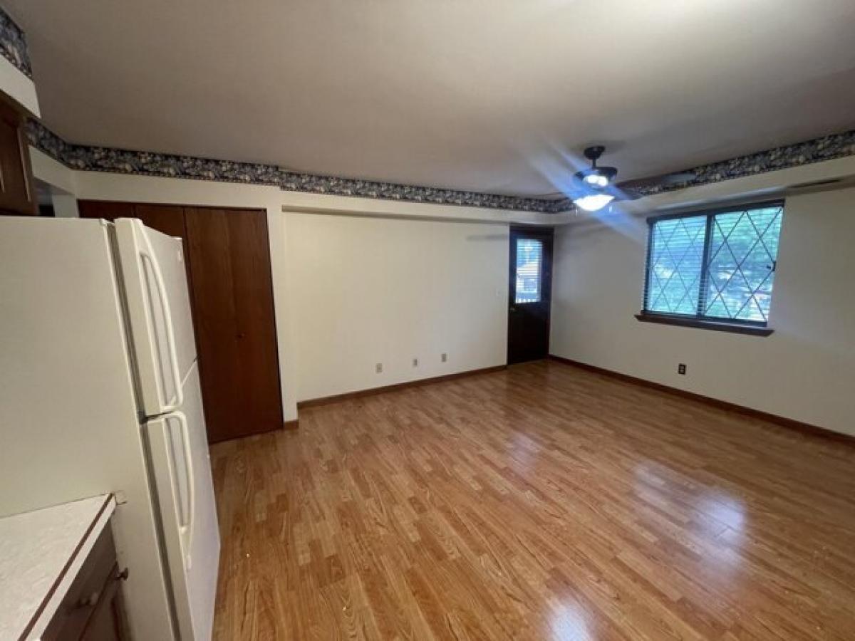 Picture of Home For Rent in Williams Bay, Wisconsin, United States