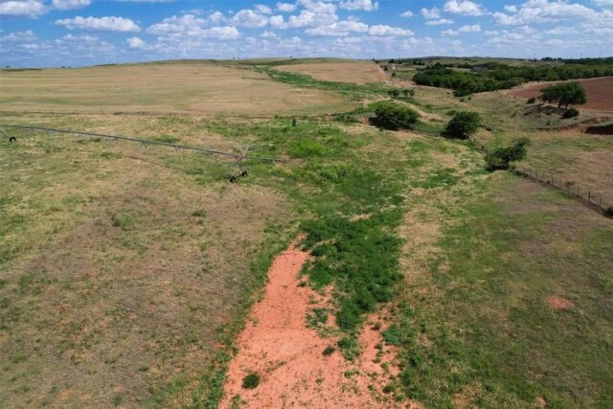 Picture of Residential Land For Sale in Weatherford, Oklahoma, United States