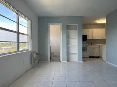 Apartment For Rent in North Miami, Florida