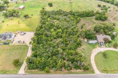 Residential Land For Sale in Taylor, Texas