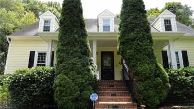 Home For Sale in Clemmons, North Carolina