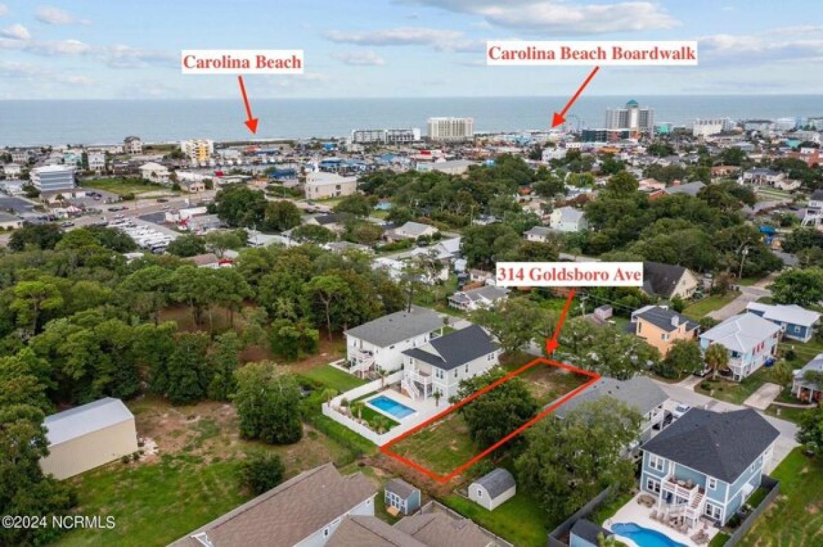 Picture of Residential Land For Sale in Carolina Beach, North Carolina, United States