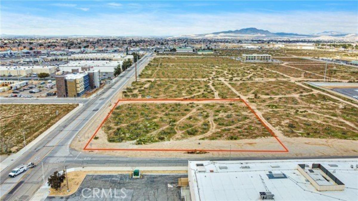 Picture of Residential Land For Sale in Victorville, California, United States