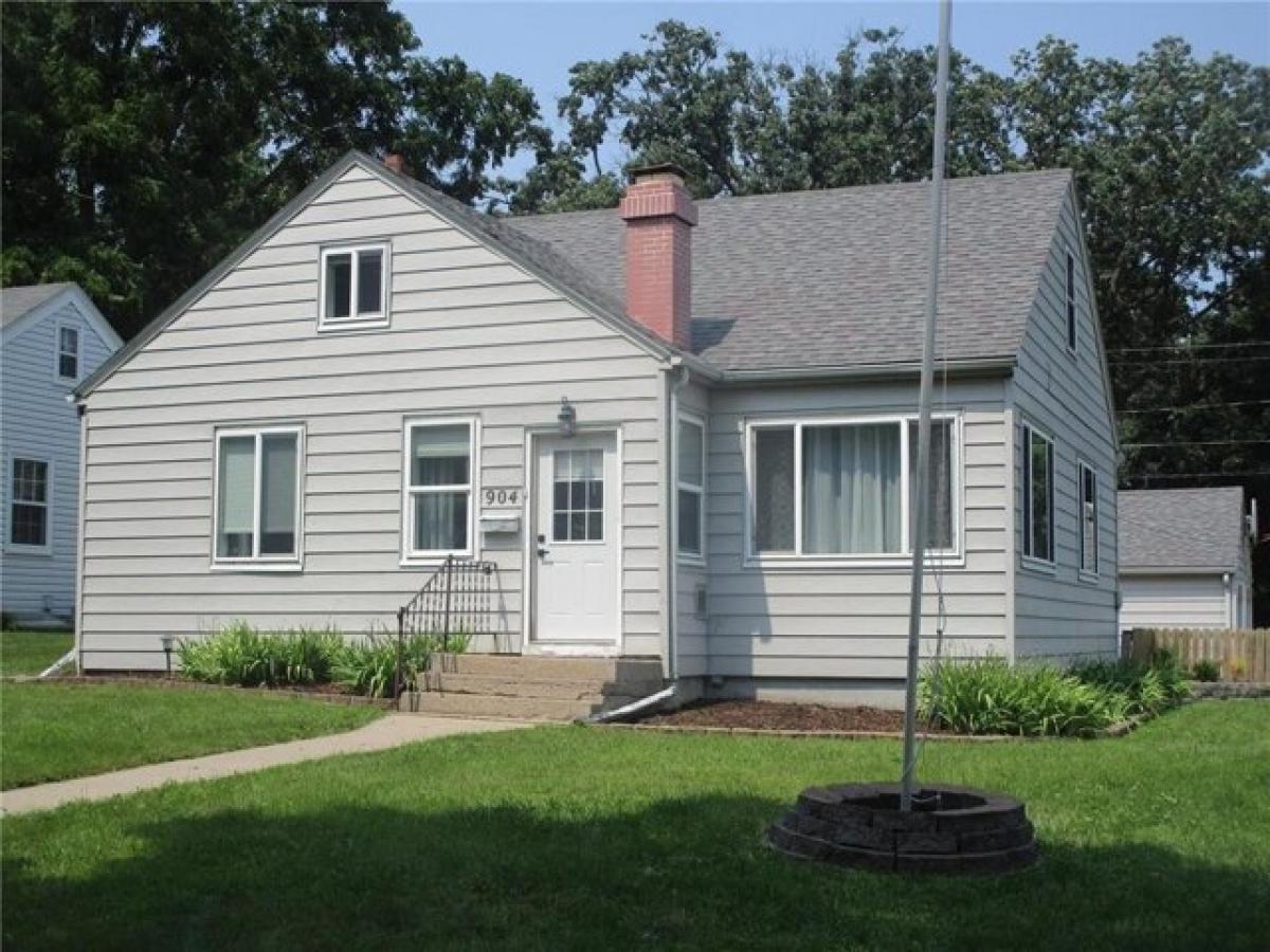 Picture of Home For Sale in Fergus Falls, Minnesota, United States